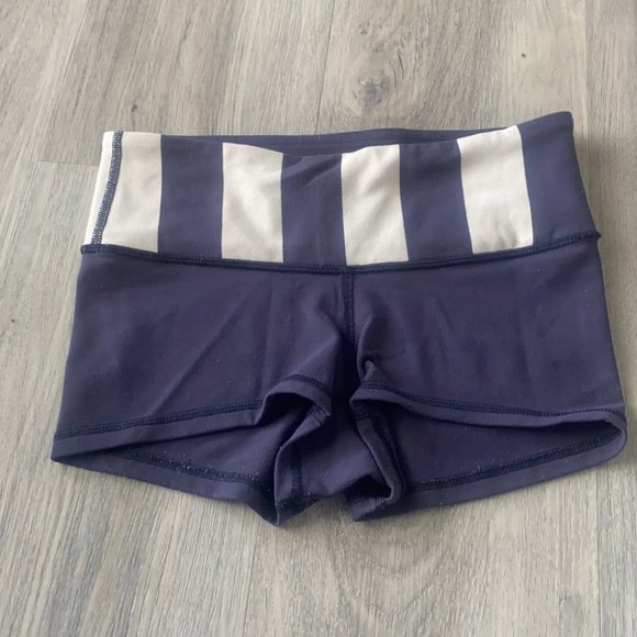 lululemon athletica Pants - Lululemon tiny little bike shorts size 2
